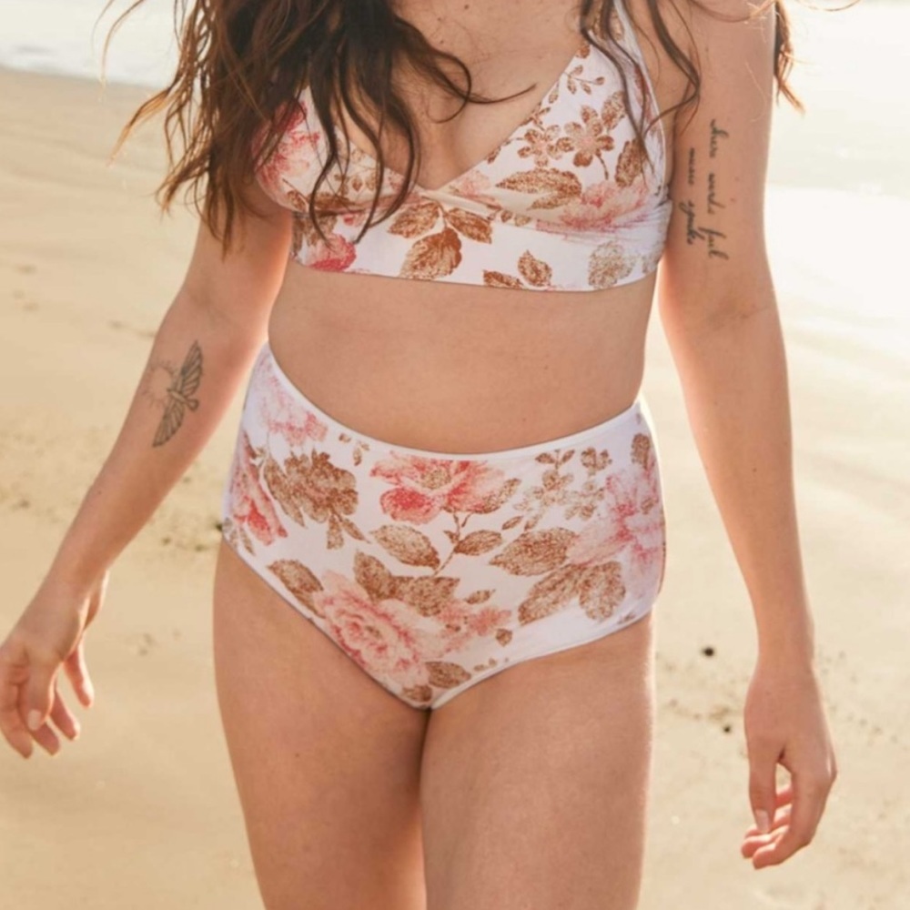 Aerie High Waisted Pink and White Floral Bikini Bottoms
